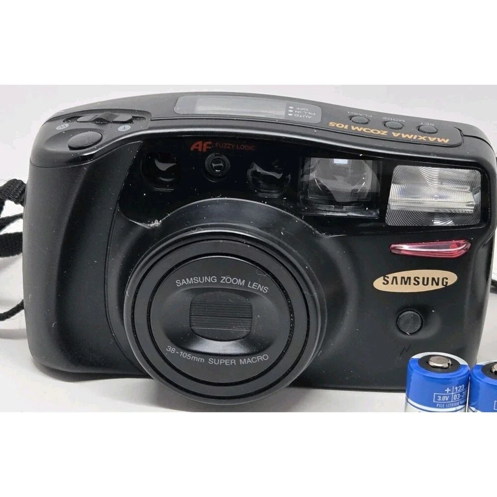 Samsung Maxima Zoom 105 35mm Film Cam Bundle w/ Case, Manual & Kodak Film Tested